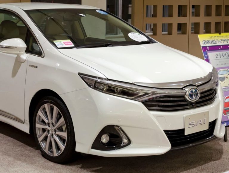 Sai サイ の純正タイヤ ホイールサイズとインチダウン